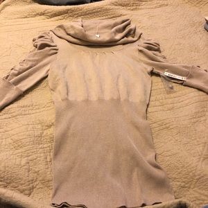 NWT No Boundaries Sweater